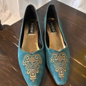 Kenneth Cole Women's Teal Embroidered Flats